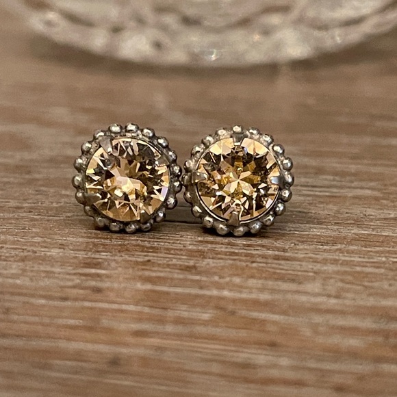 Sorrelli Jewelry - Sorrelli Round Halo Earrings